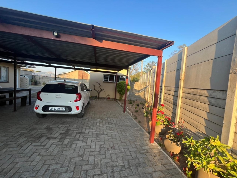 3 Bedroom Property for Sale in Protea Park North West